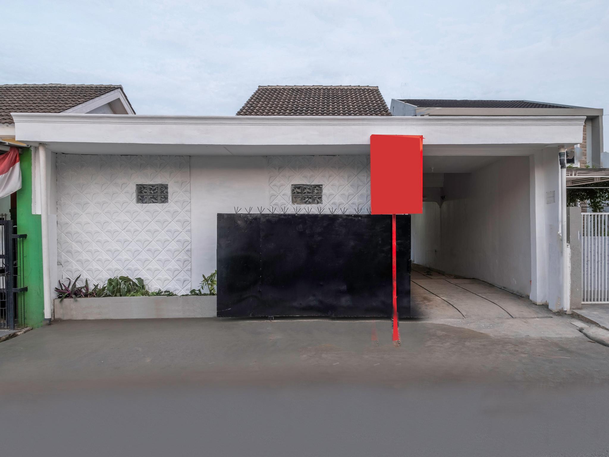 Vista Exterior OYO Life 2391 Baladewa Residence Syariah