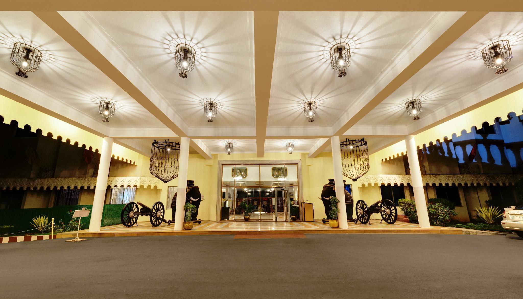 Vista Exterior Ambassador Ajanta