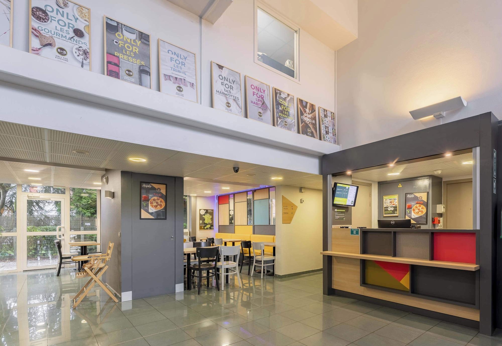 Vista Lobby B&B HOTEL Douai Parc des Expos Cuincy