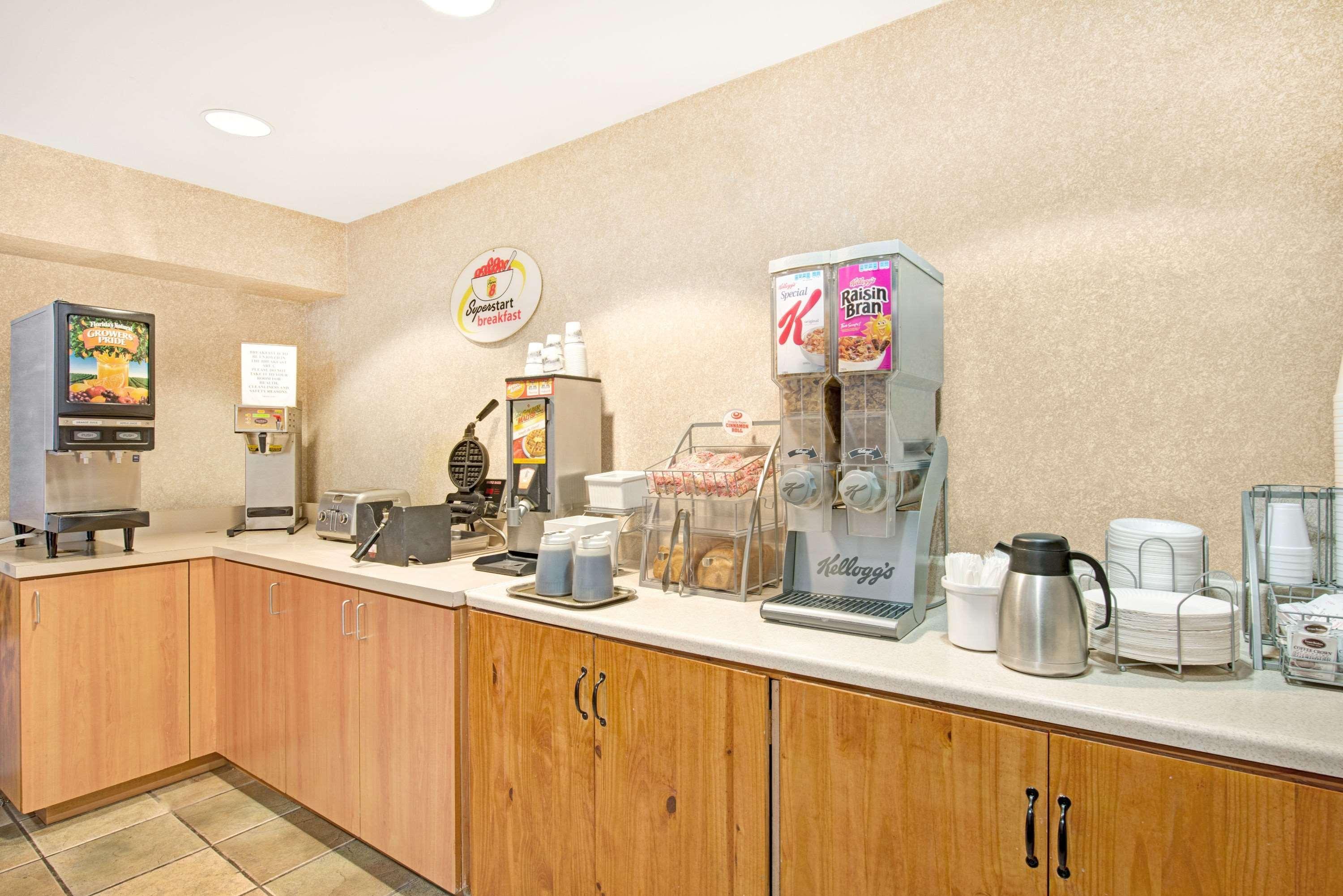 Restaurant SureStay by Best Western Sacramento South Natomas