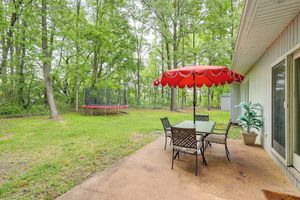 Renta temporal - Private Yard: Pet-friendly Home in Dover