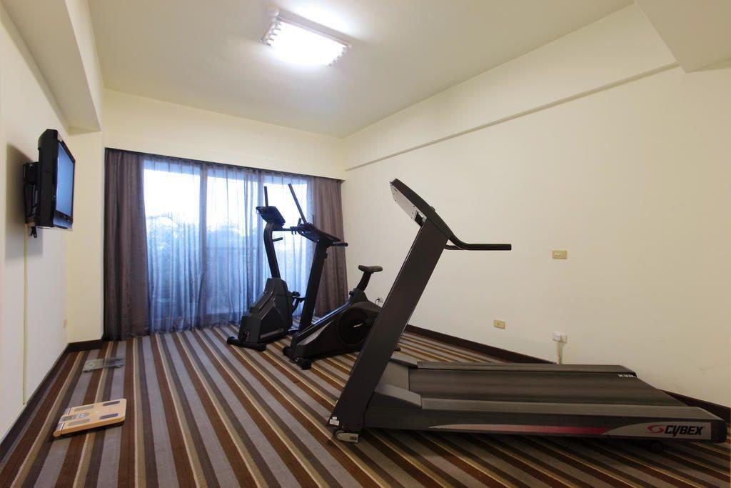 Instalaciones Recreativas Metro Hotel - Howard Group