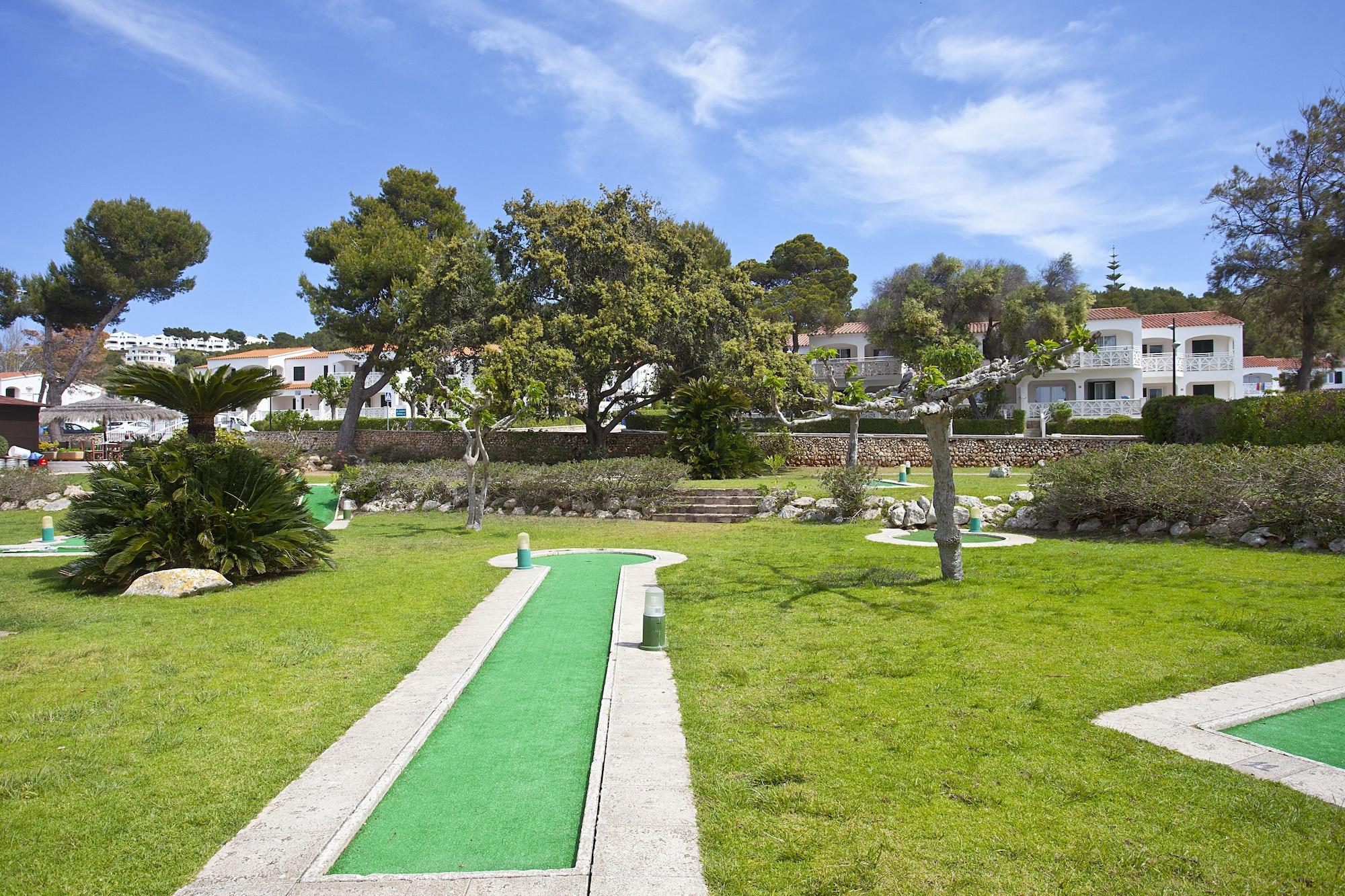 Campo de Golf Apartamentos Seth Mestral y Llebeig