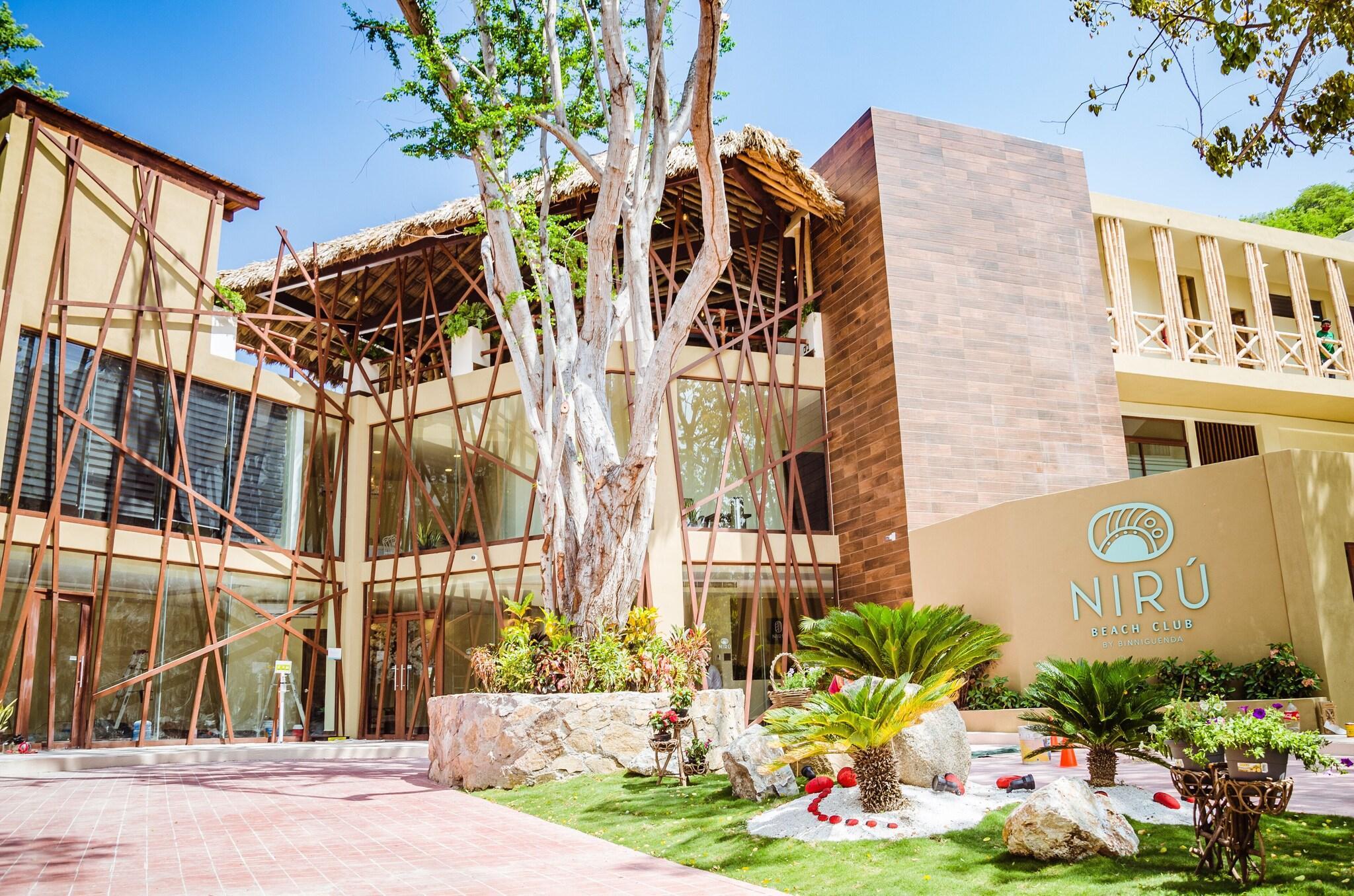 Vista Exterior Binniguenda Huatulco & Beach Club