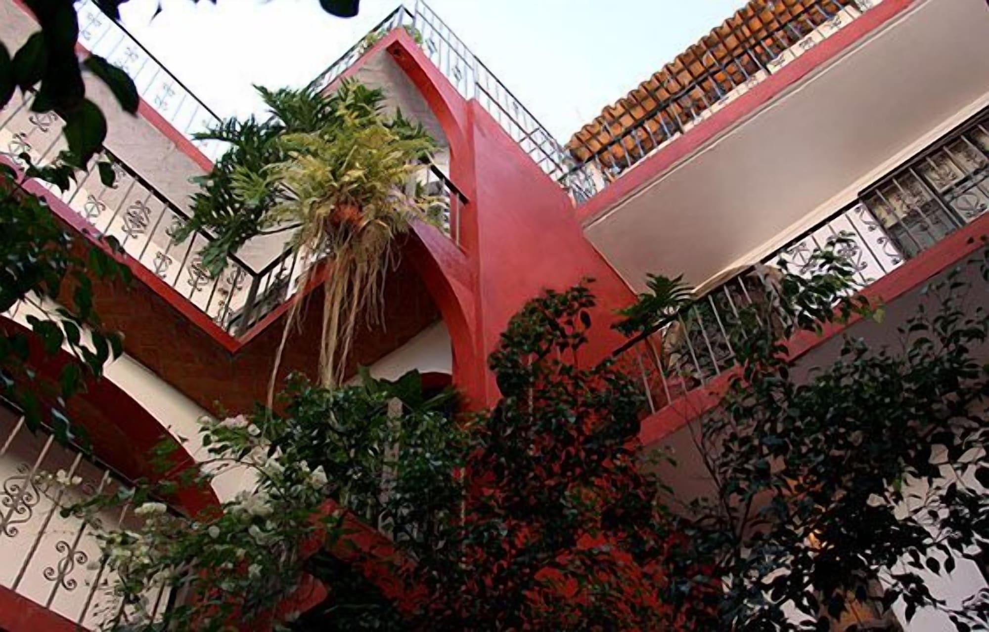 Vista Exterior Cortizo Suites