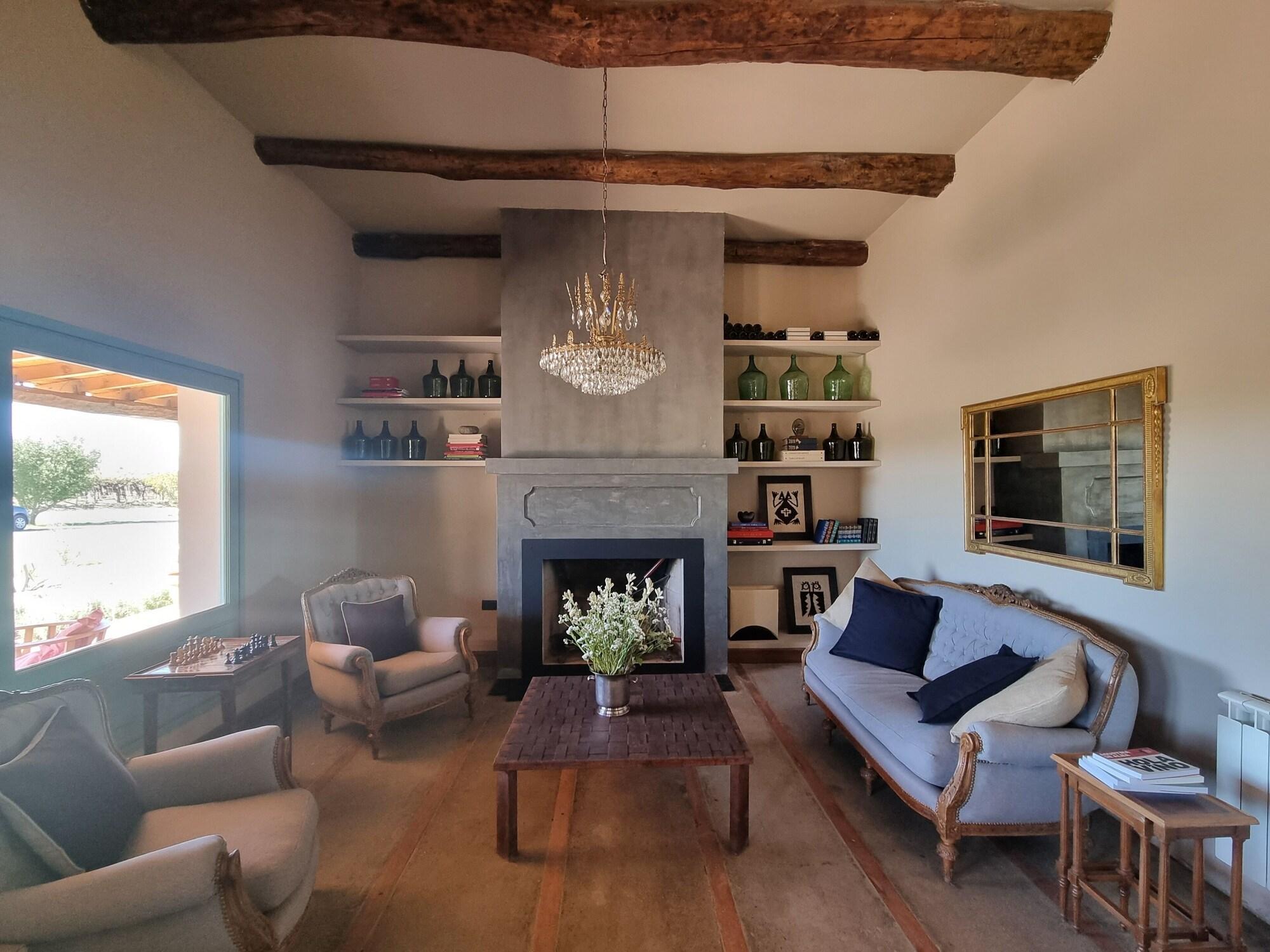Vista Lobby El Porvenir Wine Lodge