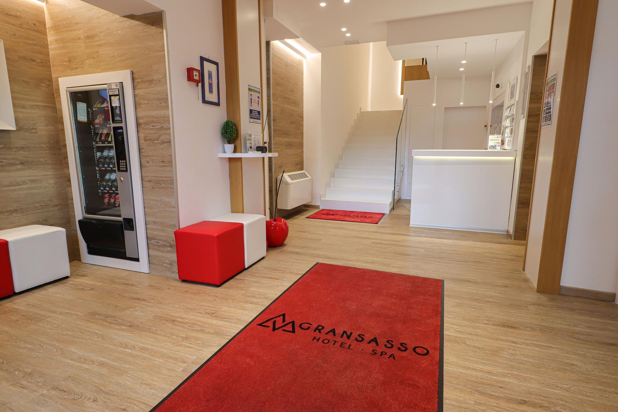 Vista Lobby Hotel Gran Sasso