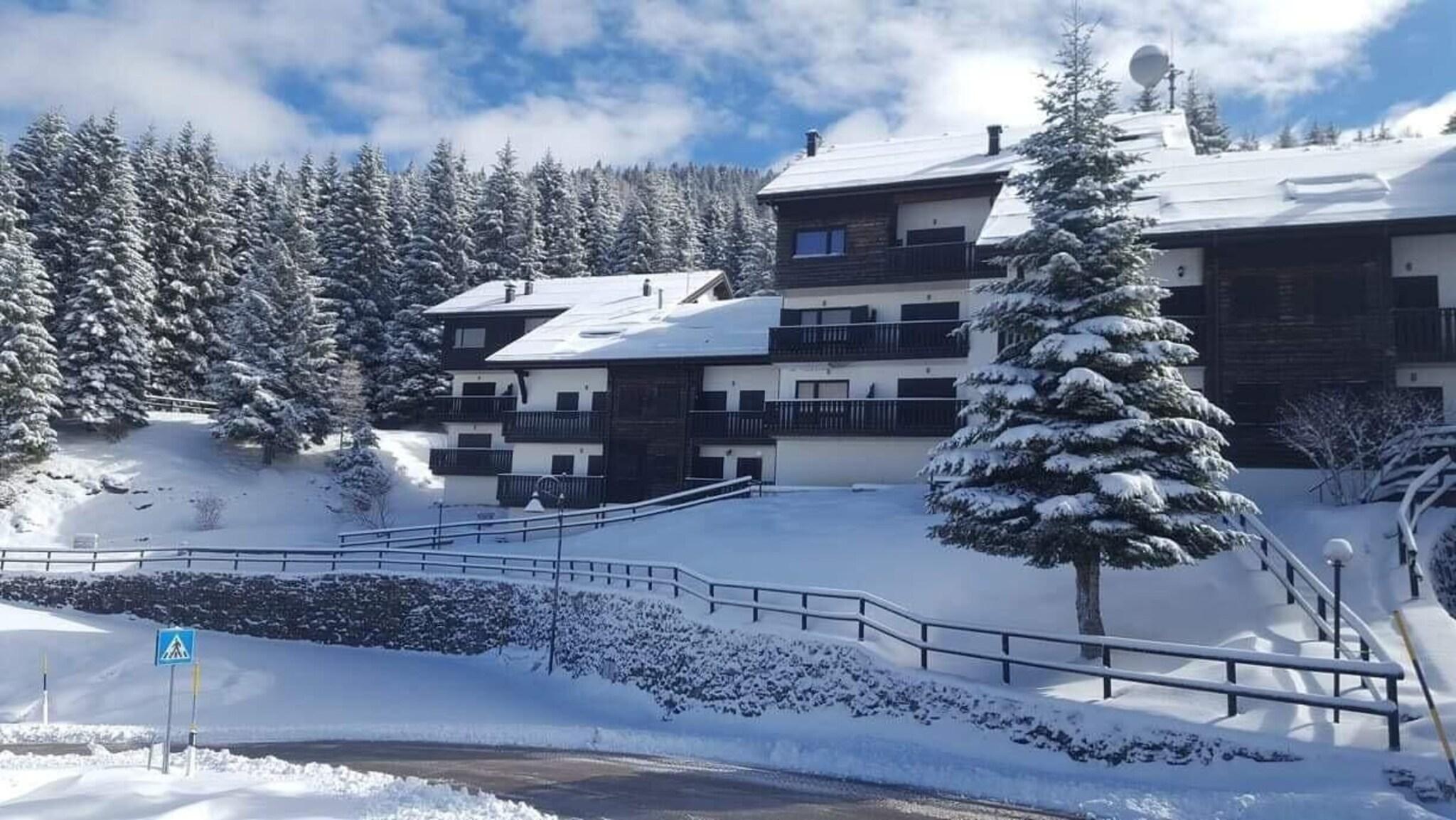 Vista Exterior Albergo Pieve