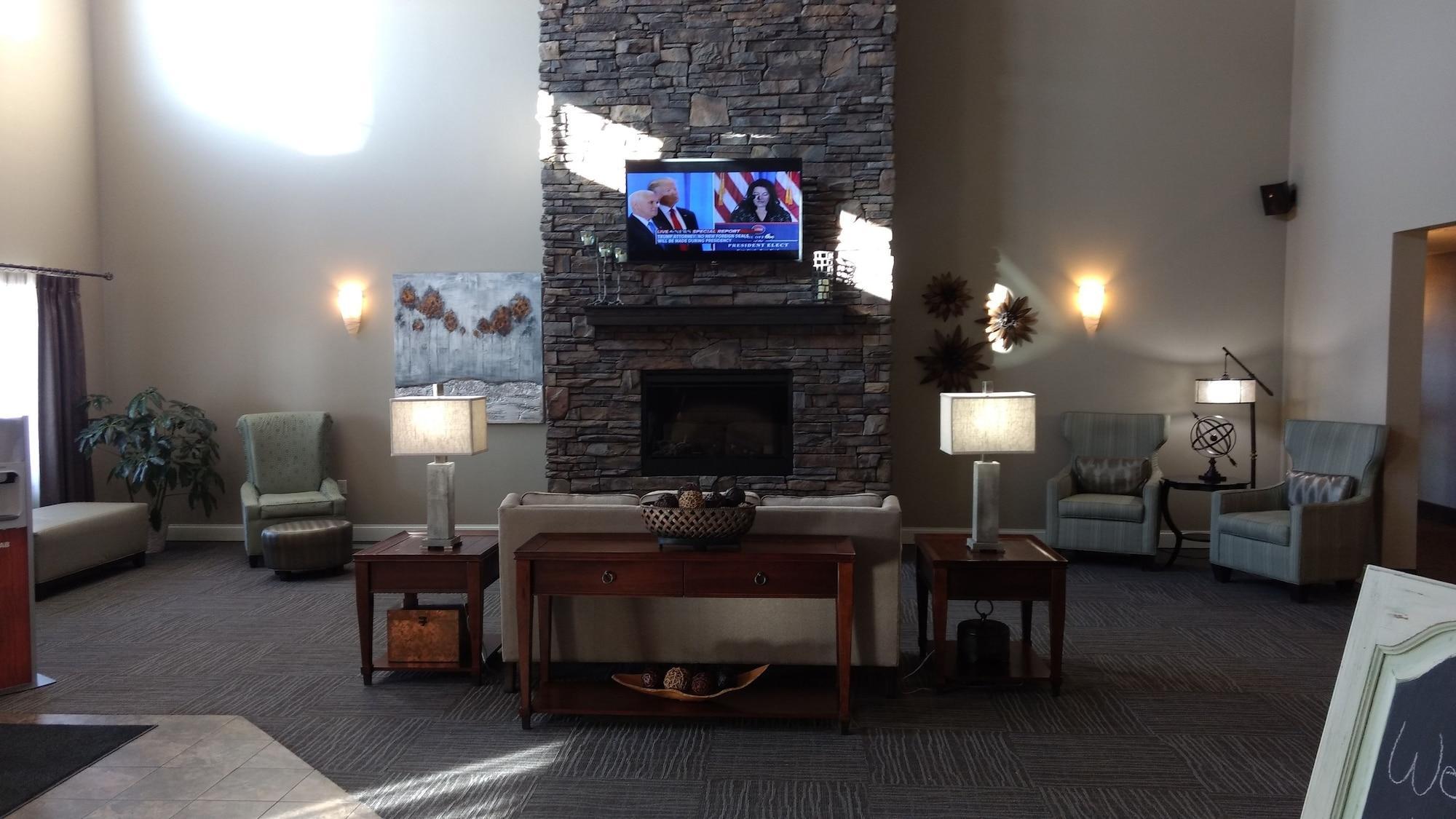 Vista Lobby Grandstay Hotel Suites Thief River Falls