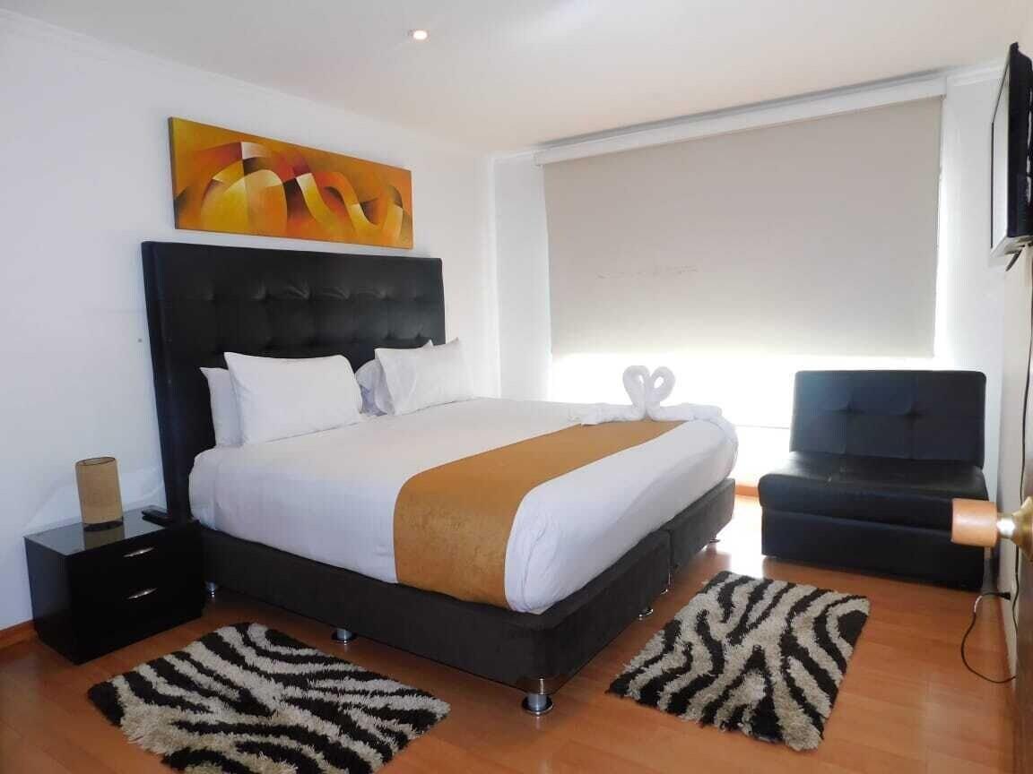 Habitación Apartasuites Business Center