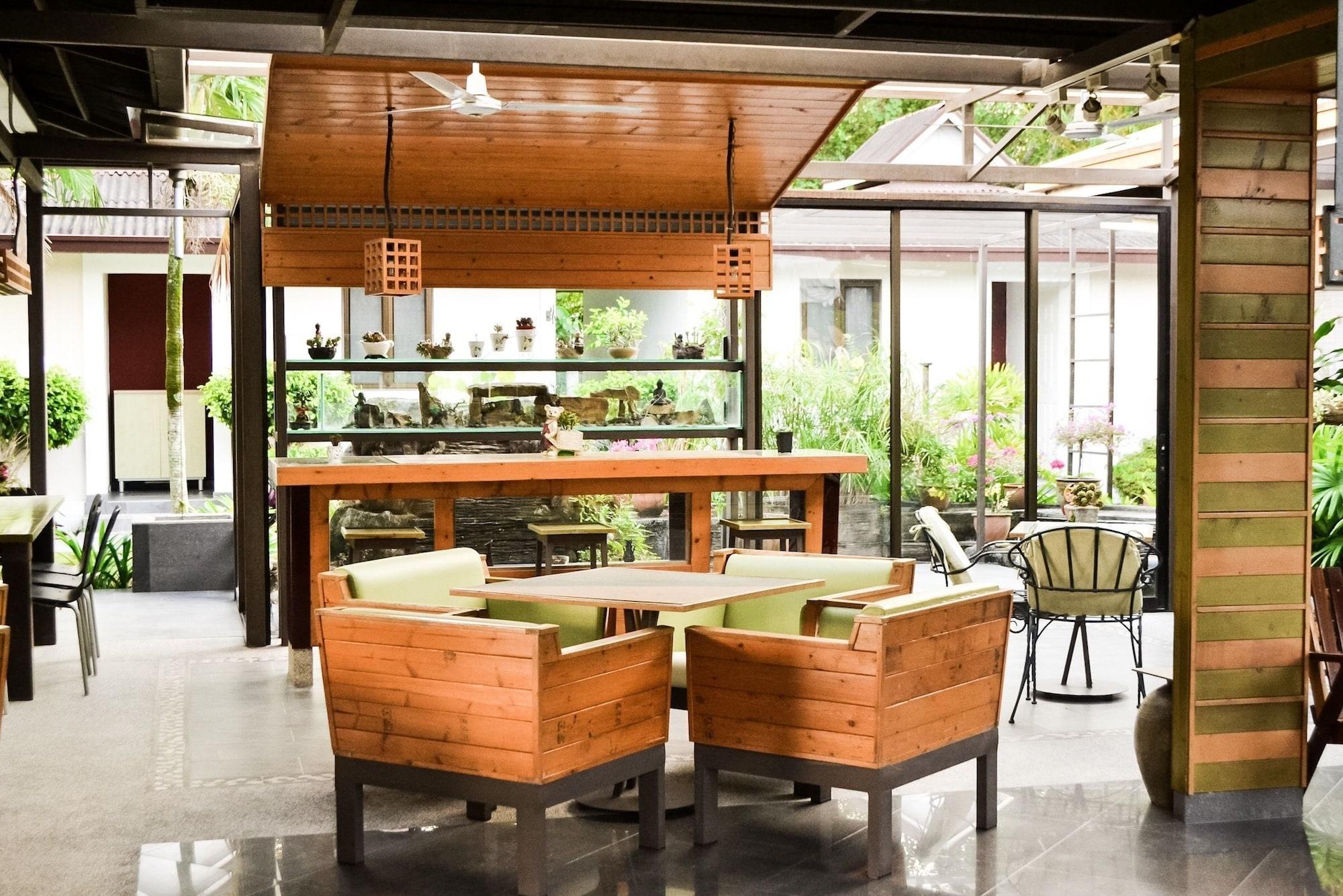 Bar/Salón Qi Hotel and Club