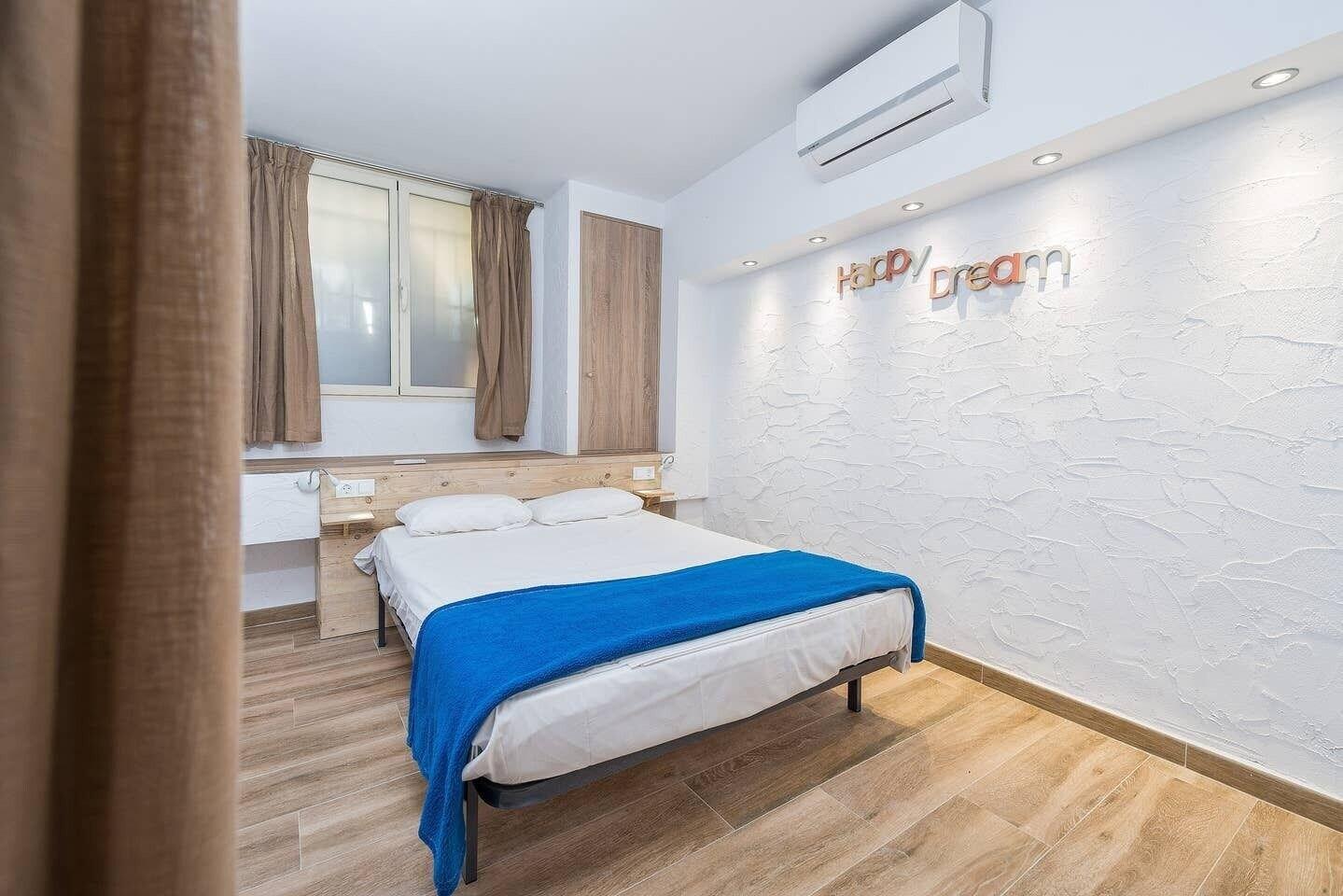 Guest room Y Hostel - Albergue Juvenil