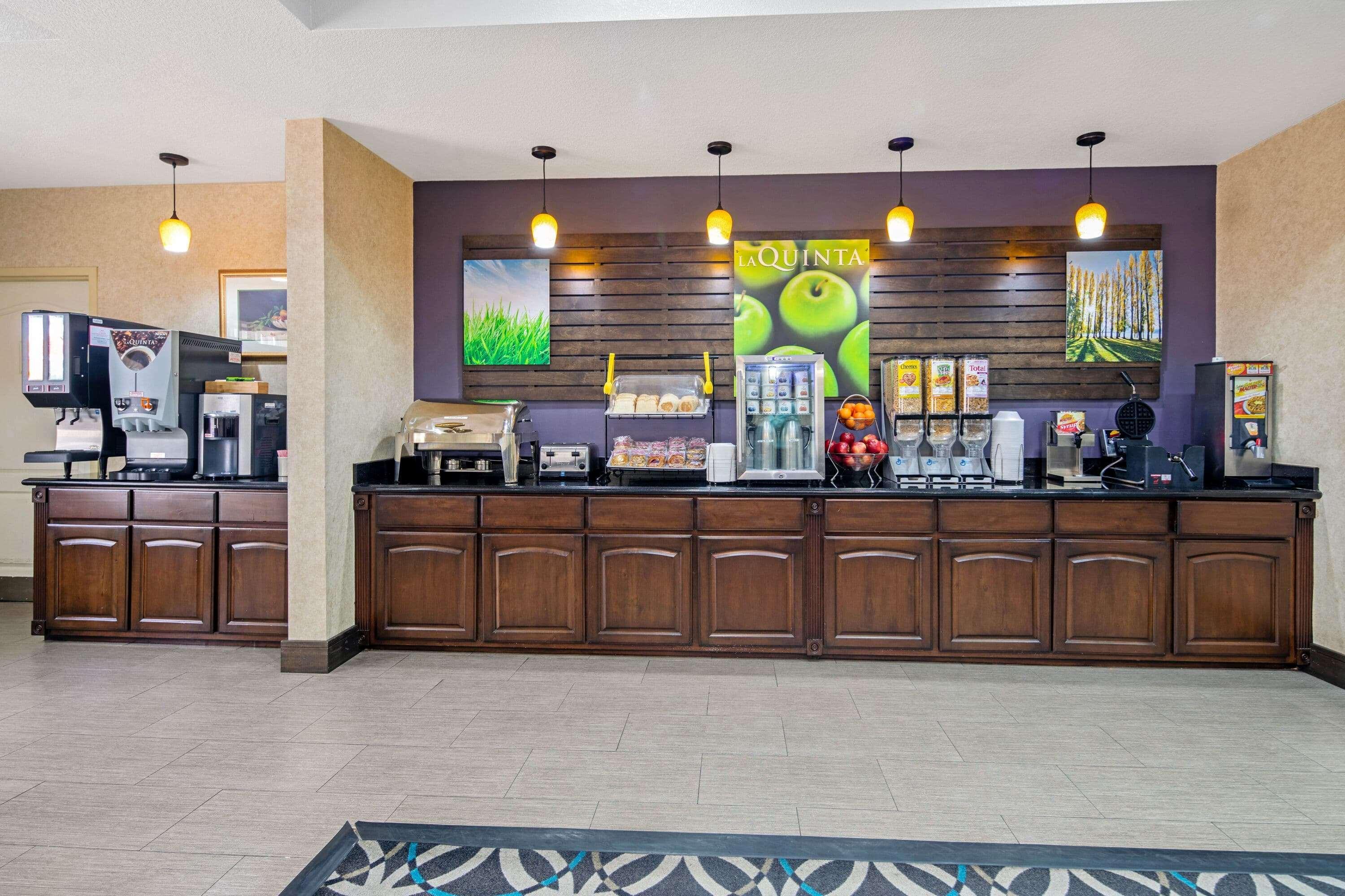 Restaurant La Quinta Inn & Suites by Wyndham Temecula