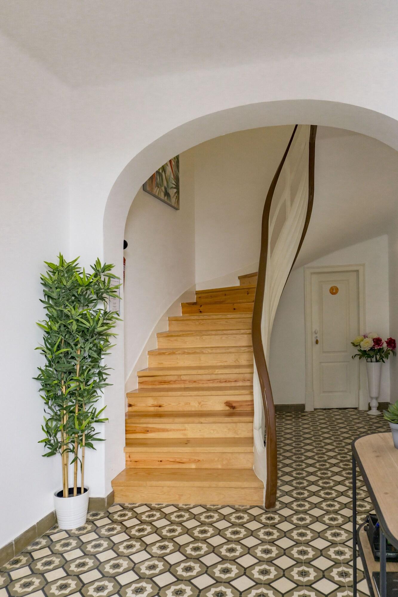 Vista Lobby Lalitana Townhouse