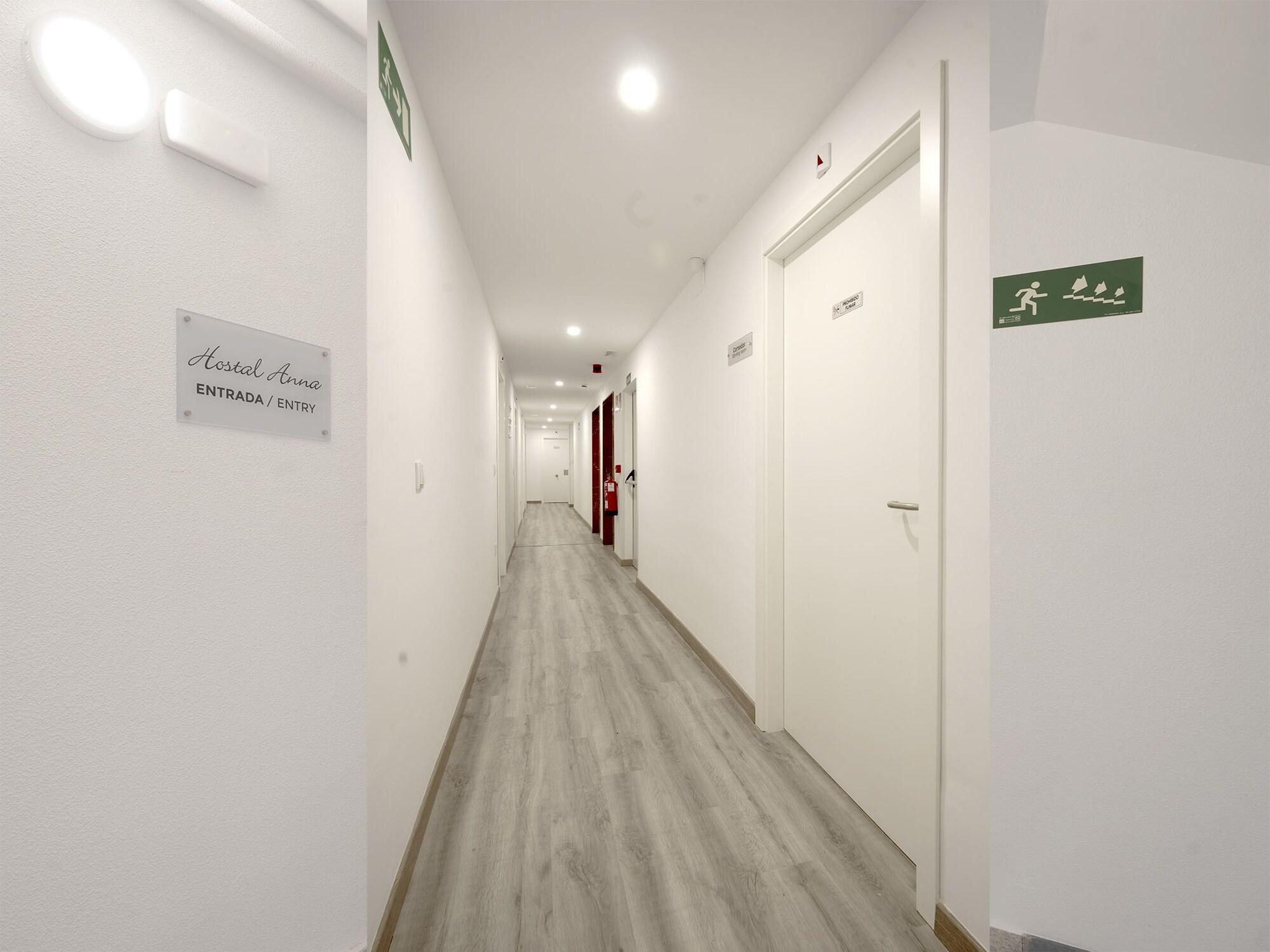 Varios Hostal Anna Benidorm