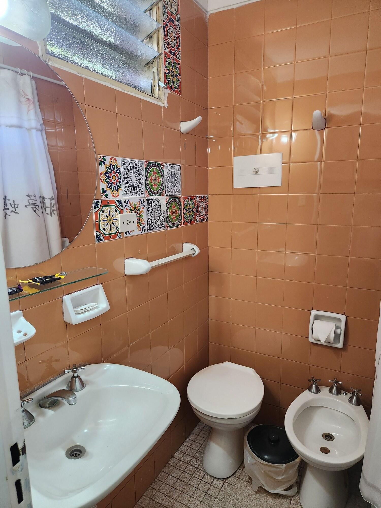 Equipamiento de Habitación HOTEL EXPRESS MENDOZA