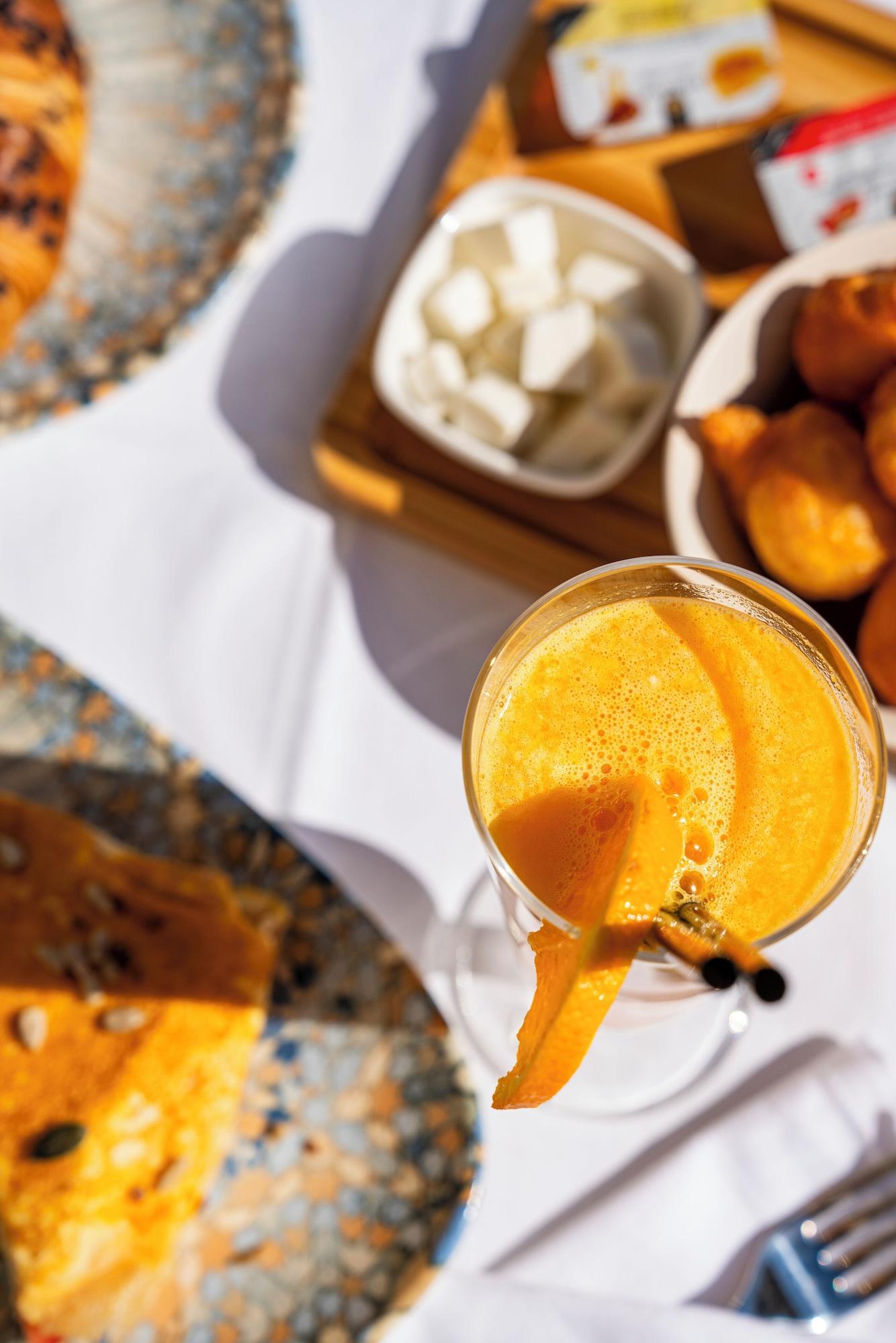 Restaurant Art Gallery Boutique Hotel