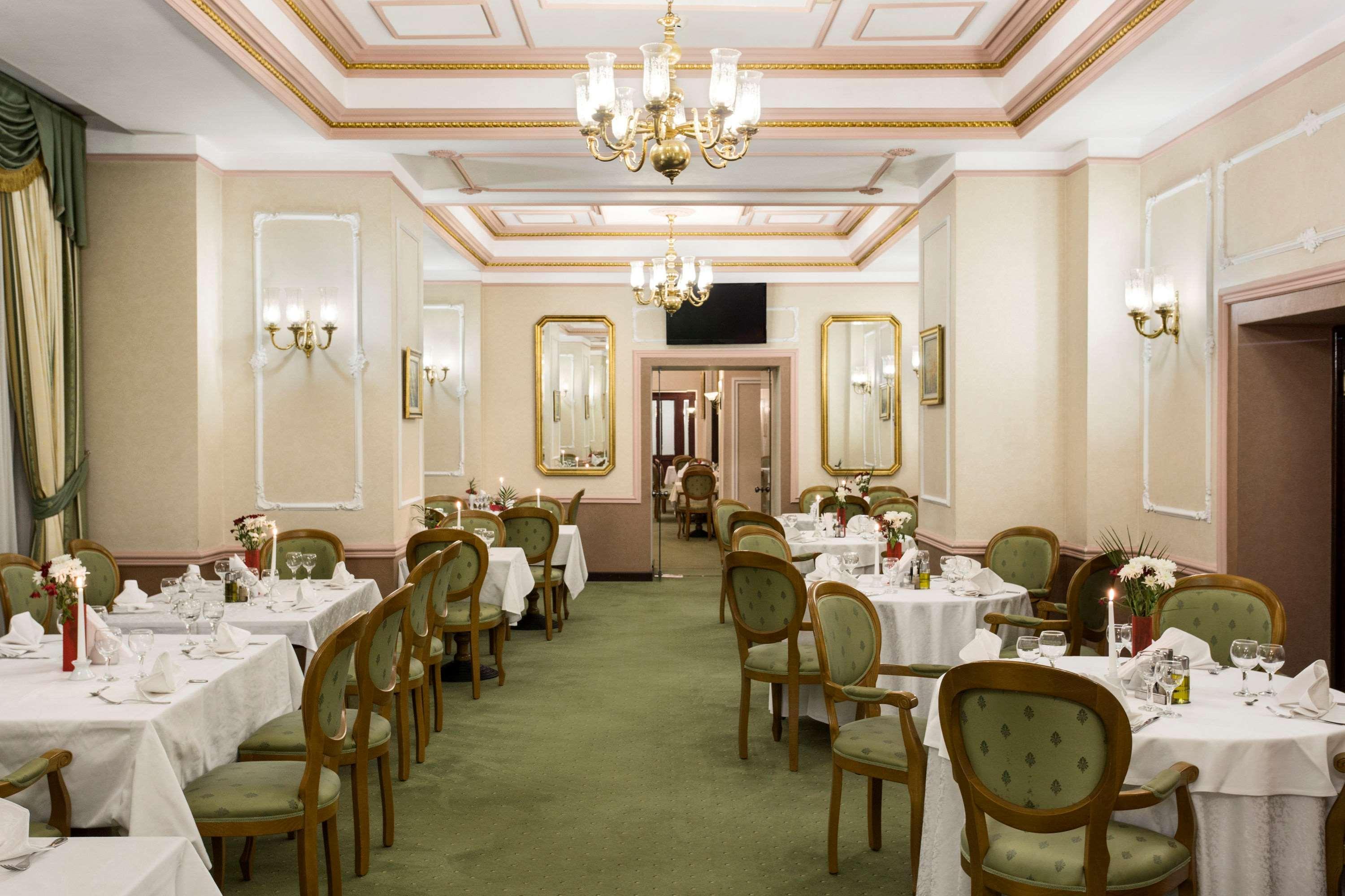 Restaurant Ramada Bucharest Majestic Hotel