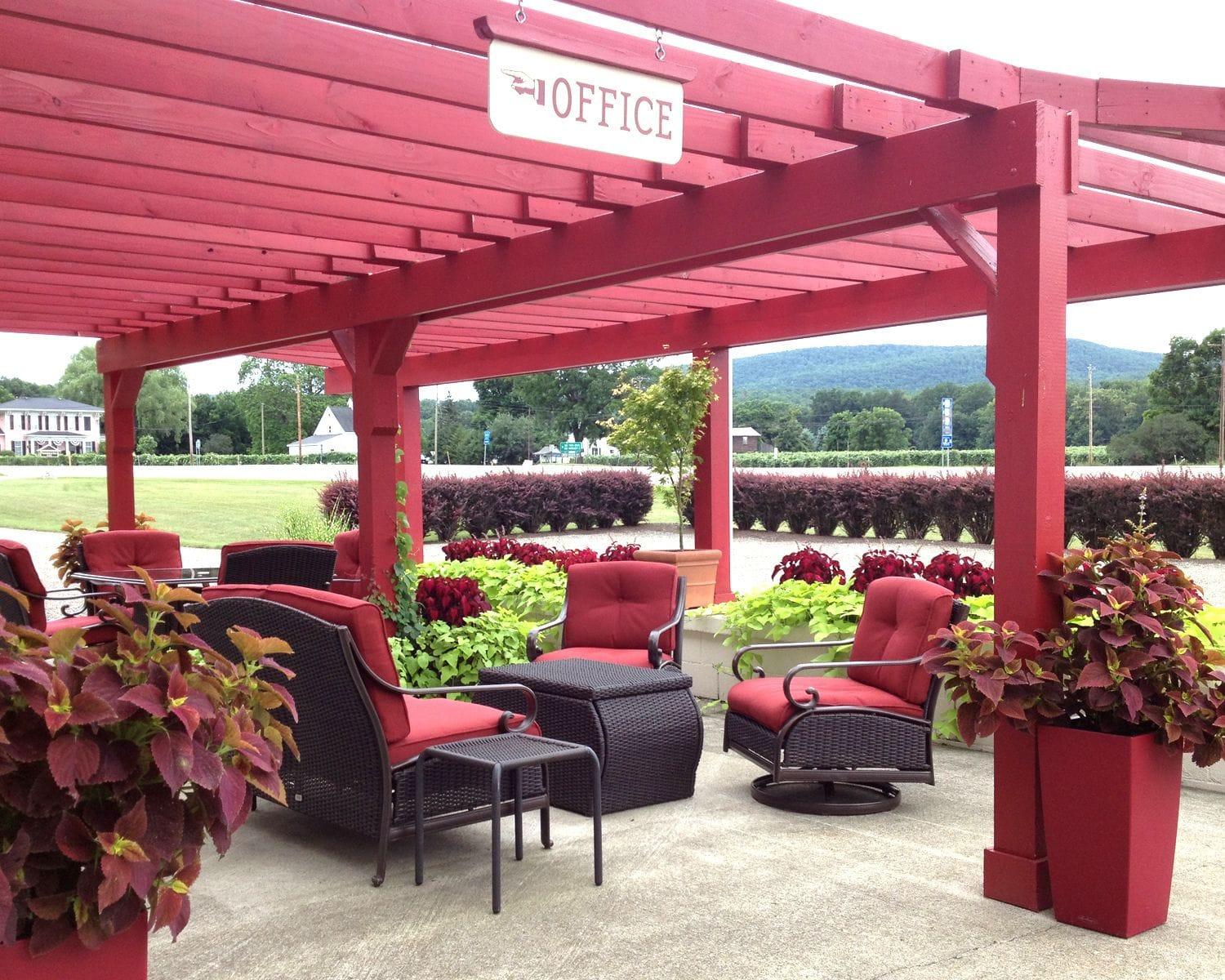 Varios Vinehurst Inn And Suites