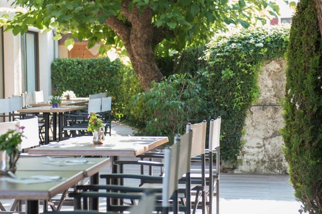 Varios Hôtel Catalpa