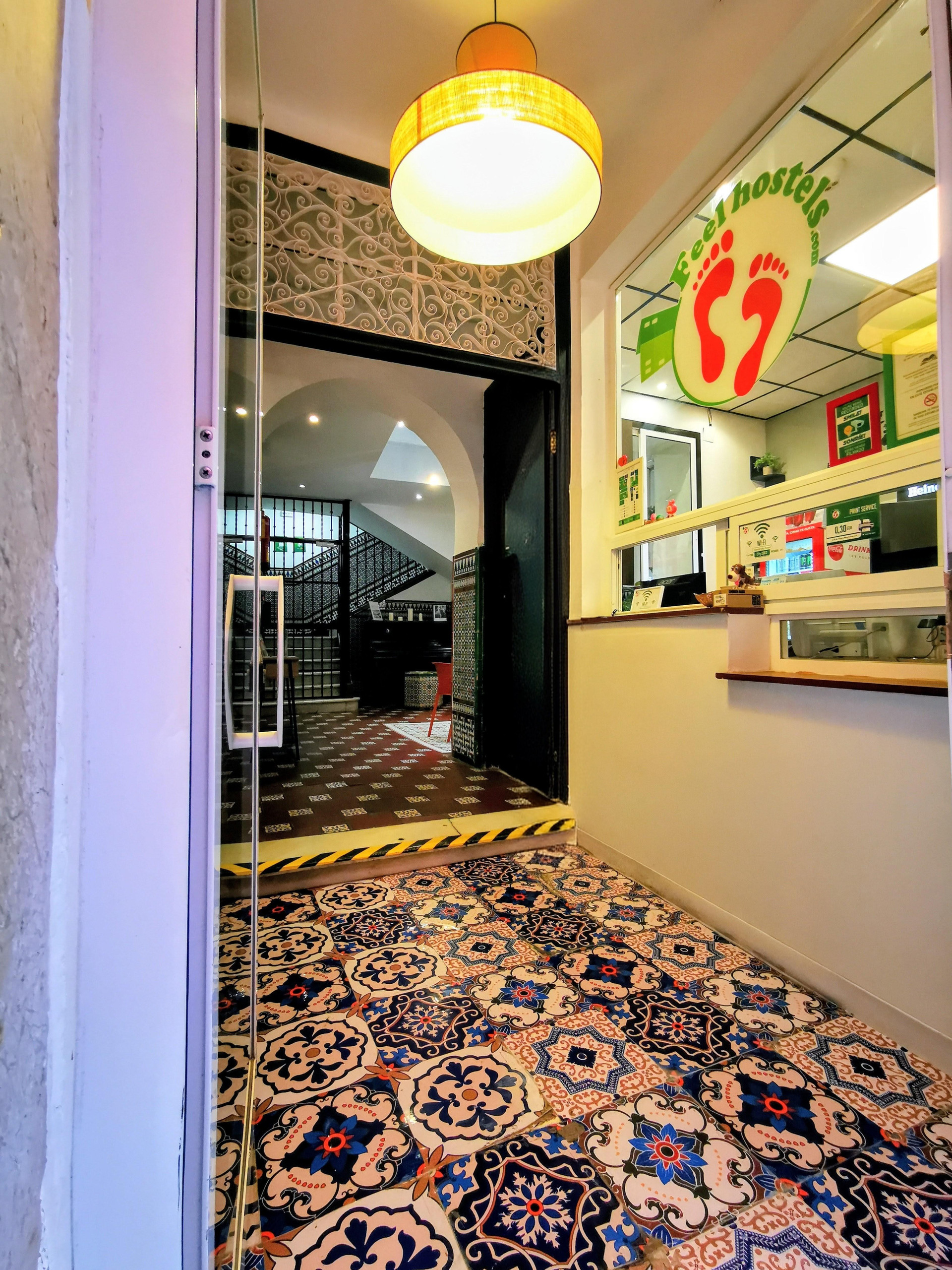 Vista Lobby Feel Hostels City Center