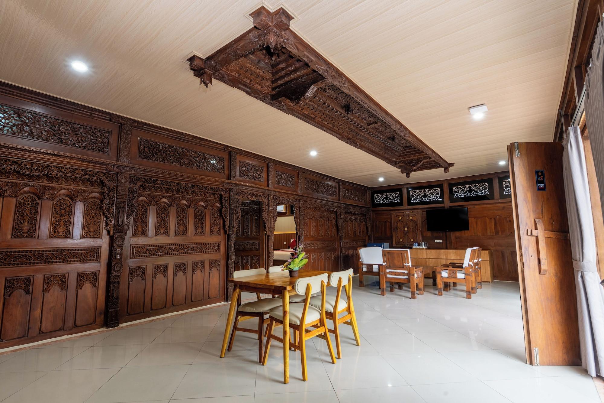 Restaurant Suriwathi Hotel and Villas Legian