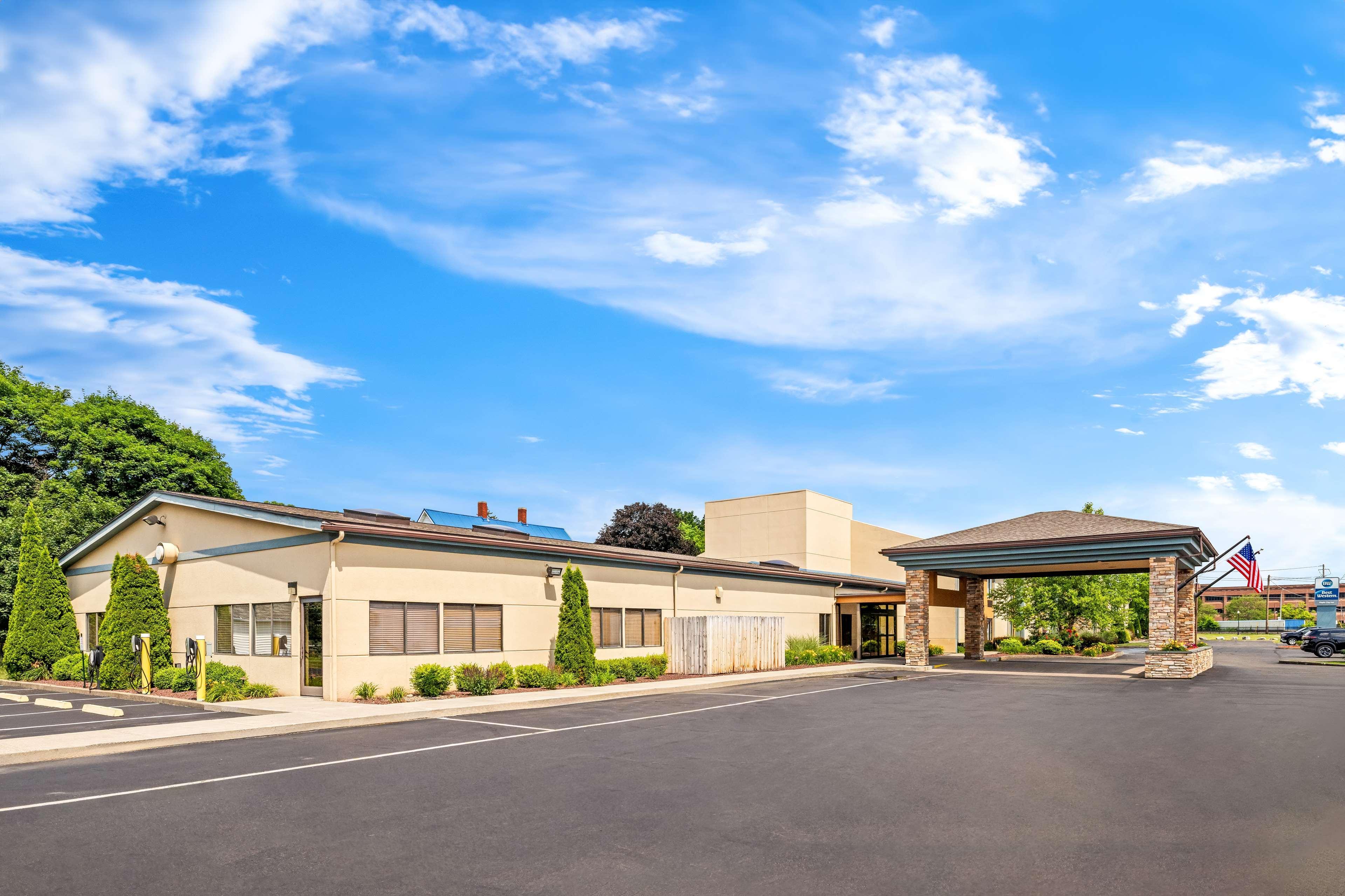Vista Exterior Best Western Maple City Inn