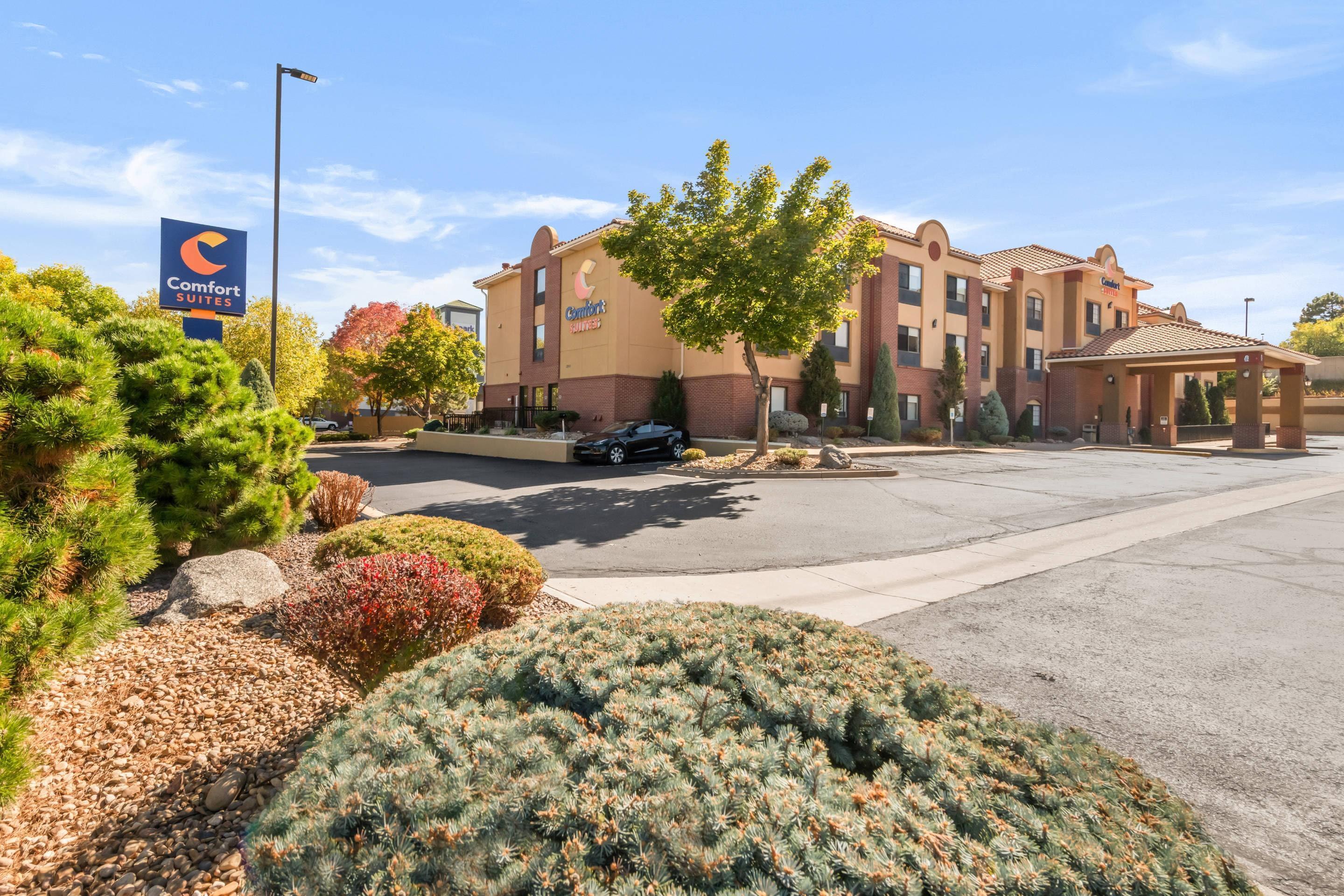 Vista Exterior Comfort Suites Lakewood - Denver