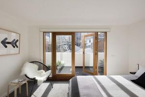 Alquiler Vacacional - Architecturally Designed 2 Bedroom Apartment right by Parliament House