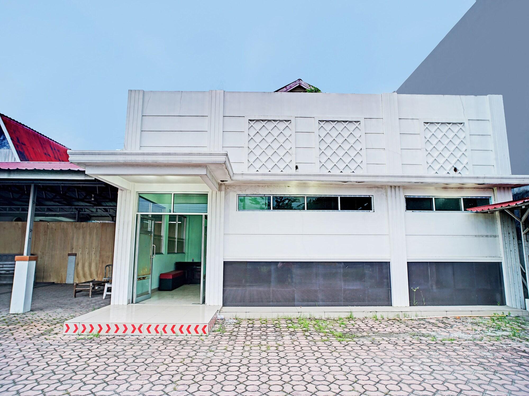 Varios OYO 91874 Kisaran Residence Syariah