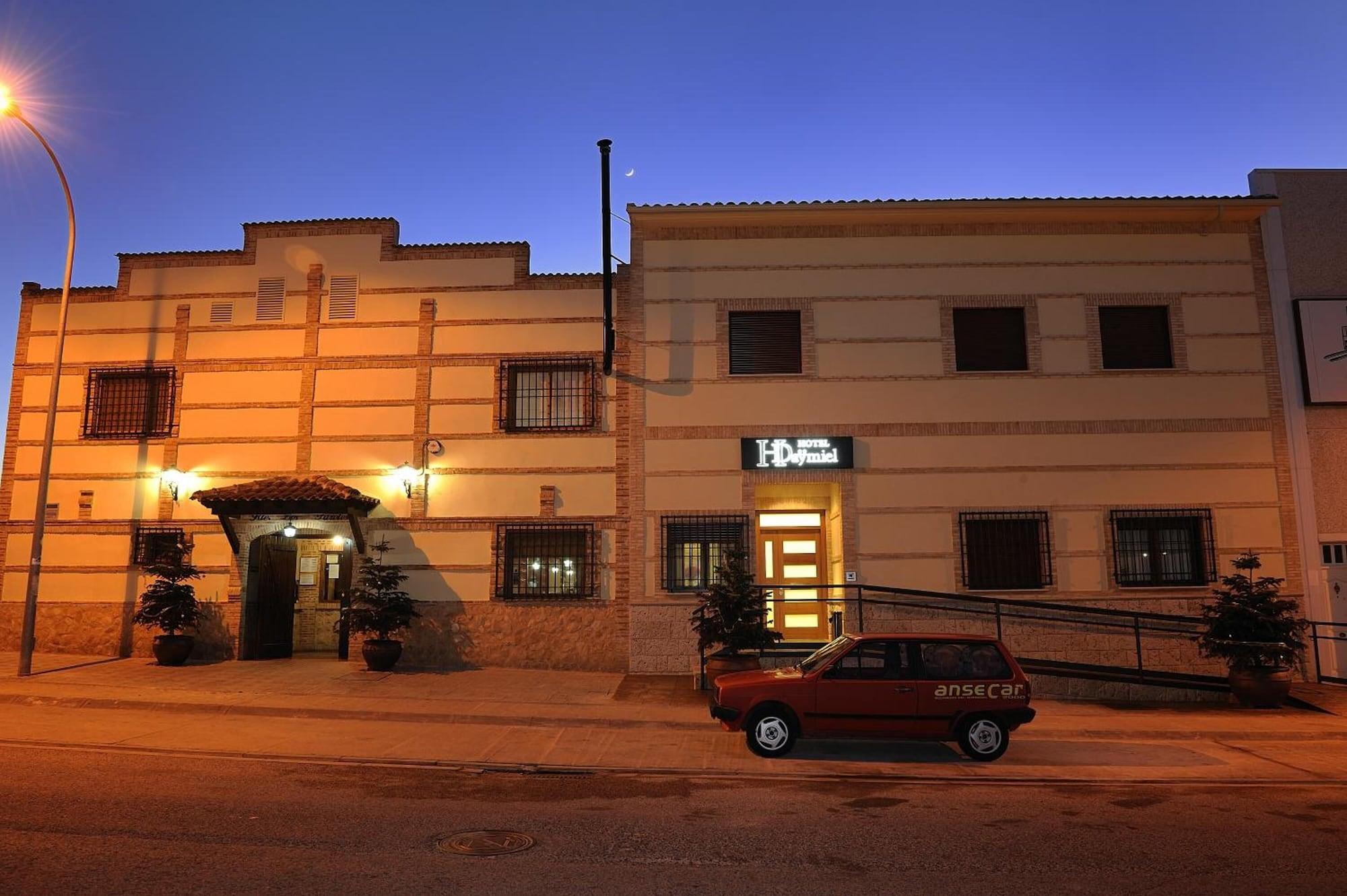 Vista Exterior Hotel Daymiel