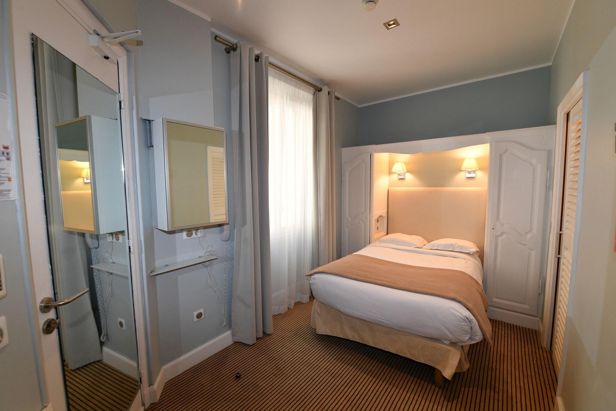 Vista Lobby Hotel De Provence