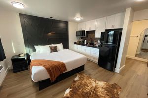 Alojamiento - CB&M Downtown Suites