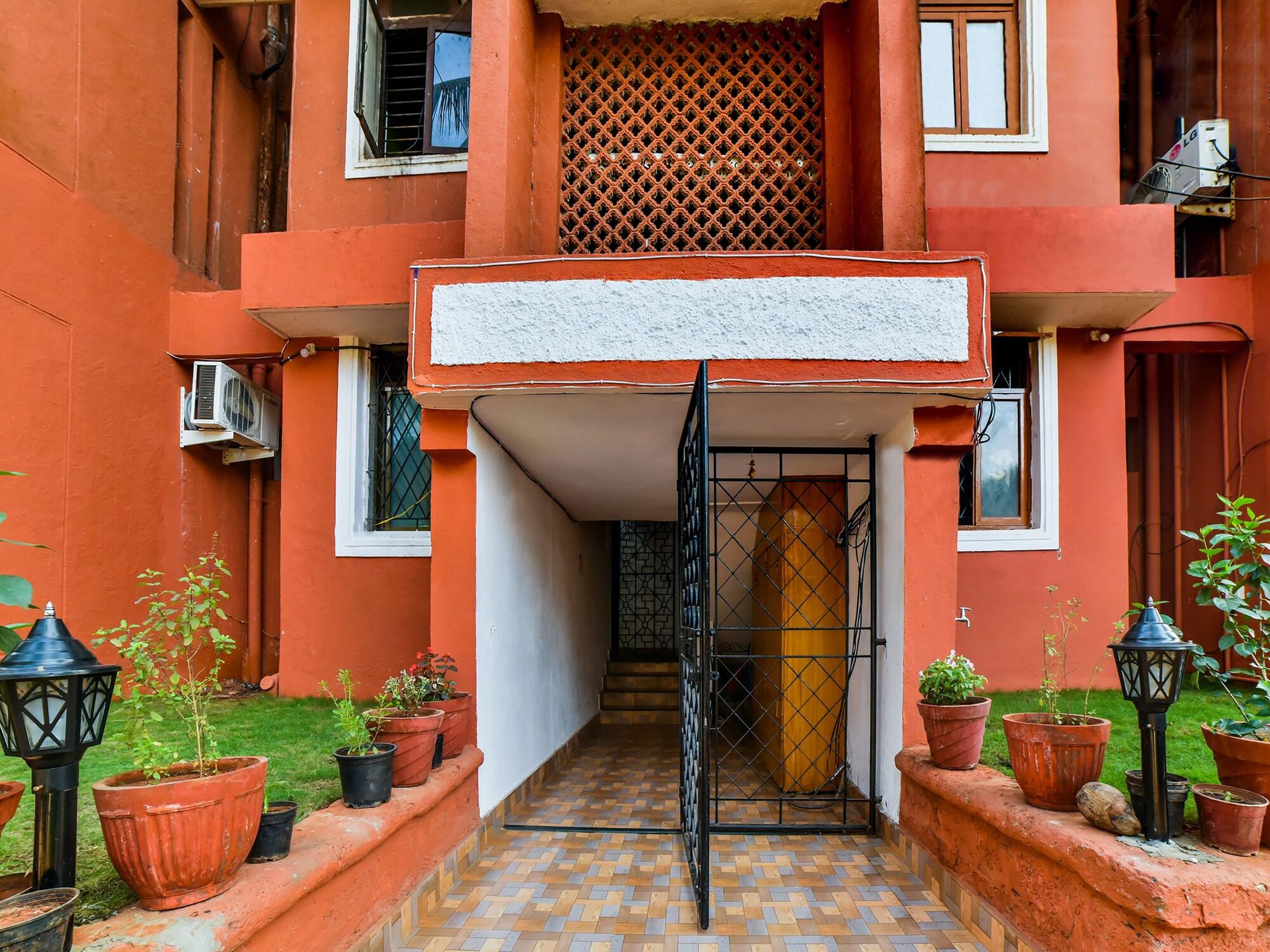 Vista Exterior OYO 29082 Pavitra Beach Home