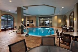 Alojamiento - Embassy Suites by Hilton Austin Arboretum