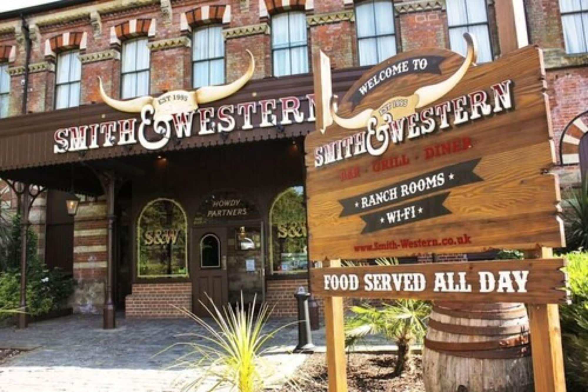 Vista Exterior Smith & Western Tunbridge Wells