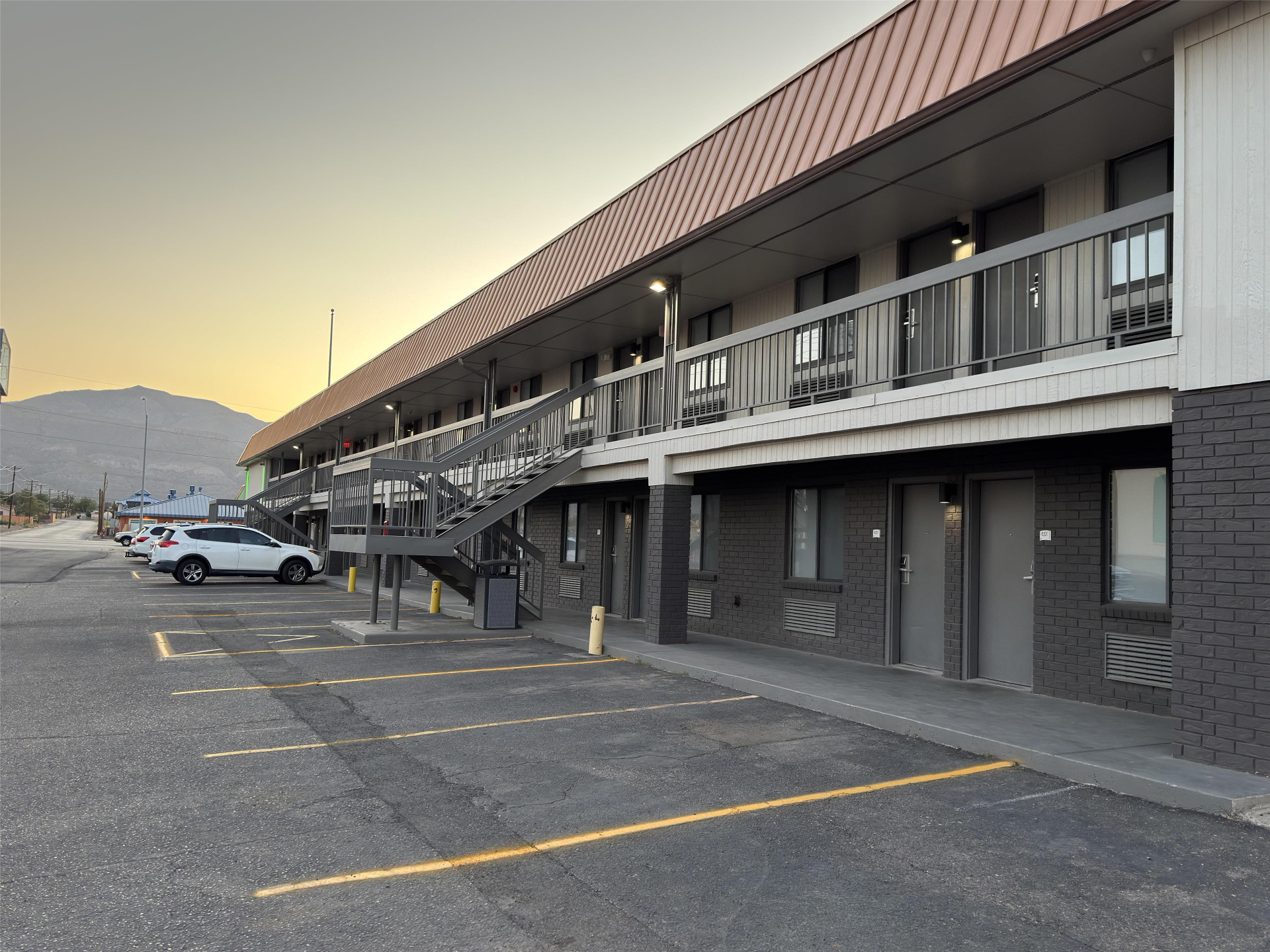 Vista Exterior SureStay Plus by Best Western Alamogordo White Sands