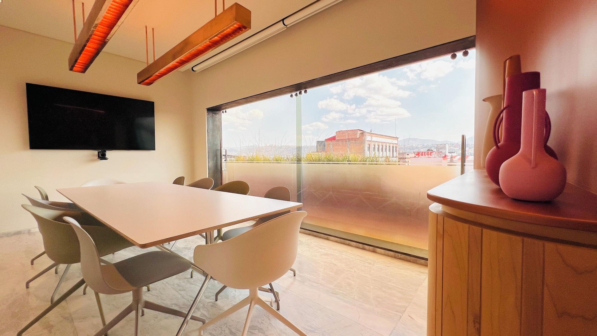 Sala de Reuniones HERENCIA By Hosting House