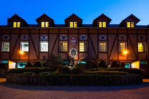 Alojamiento - Akademia Kuraszków