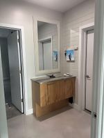 Alquiler Vacacional - Modern 4 bed/4 bath Lake Home