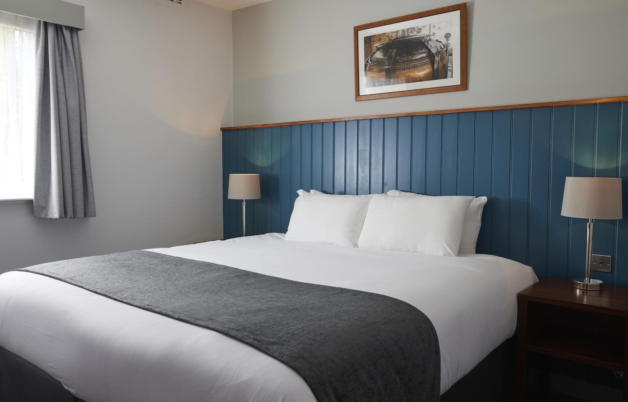 Varios The Longshoot Hotel by Greene King Inns
