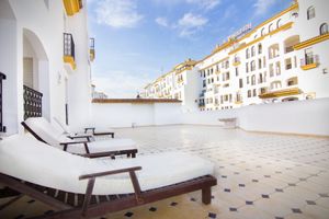 Alojamiento - Park Plaza Suites Apartamentos