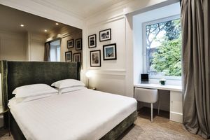 Alojamiento - The Shire Hotel