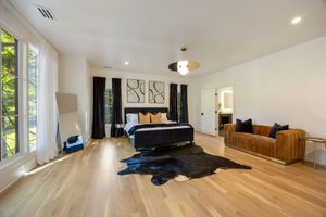 Arriendo temporal - Buckhead Black House Spacious 5 Bedroom Mansion with Heated Pool - Lenox Atlanta
