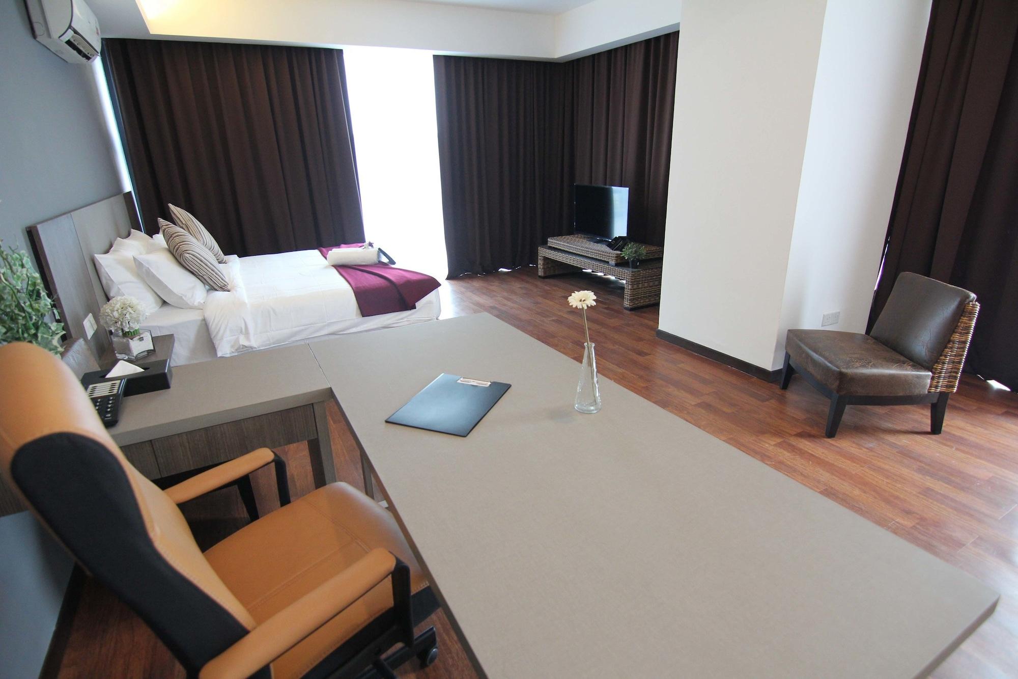 Set de Habitación Nexus Regency Suites & Hotel