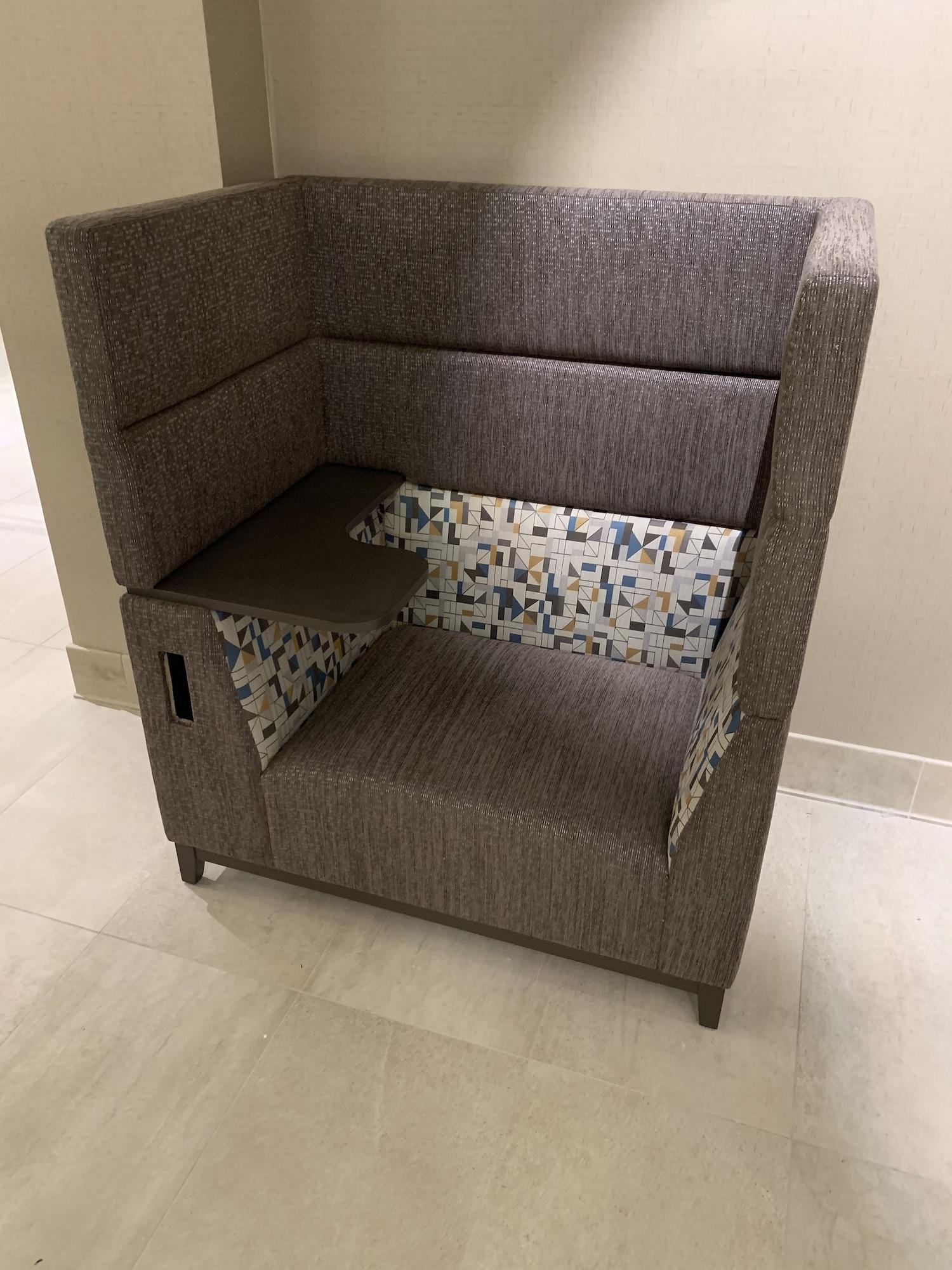 Vista Lobby Holiday Inn Los Angeles - LAX Airport by IHG