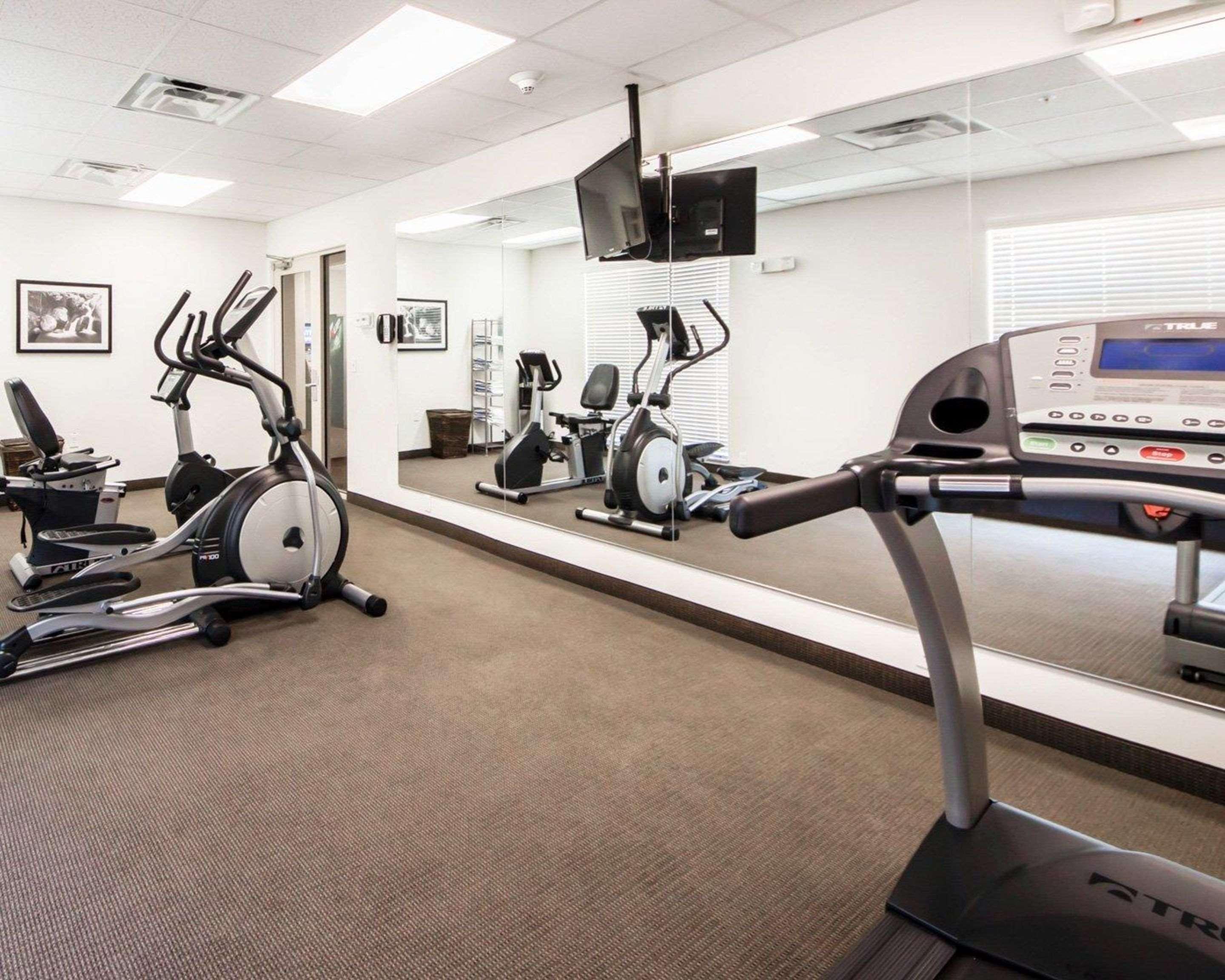Instalaciones Recreativas Sleep Inn & Suites Hennessey
