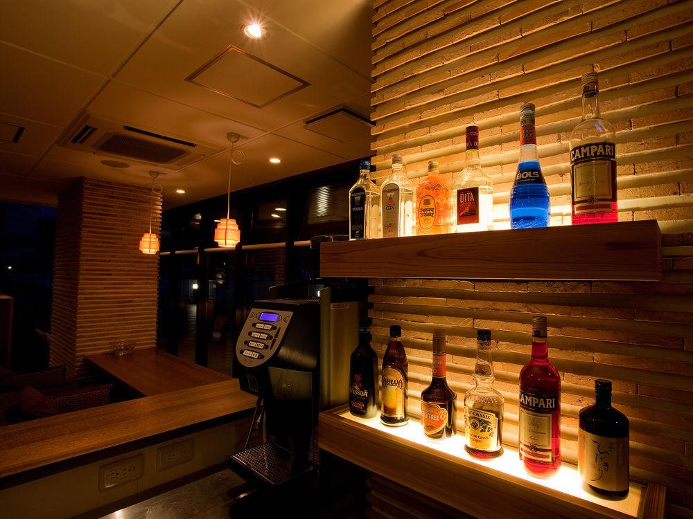 Bar/Salón Shimahana