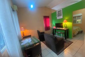 Alquiler Vacacional - Cozy 1-bedroom apartment with WiFi, AC in charming San Salvador