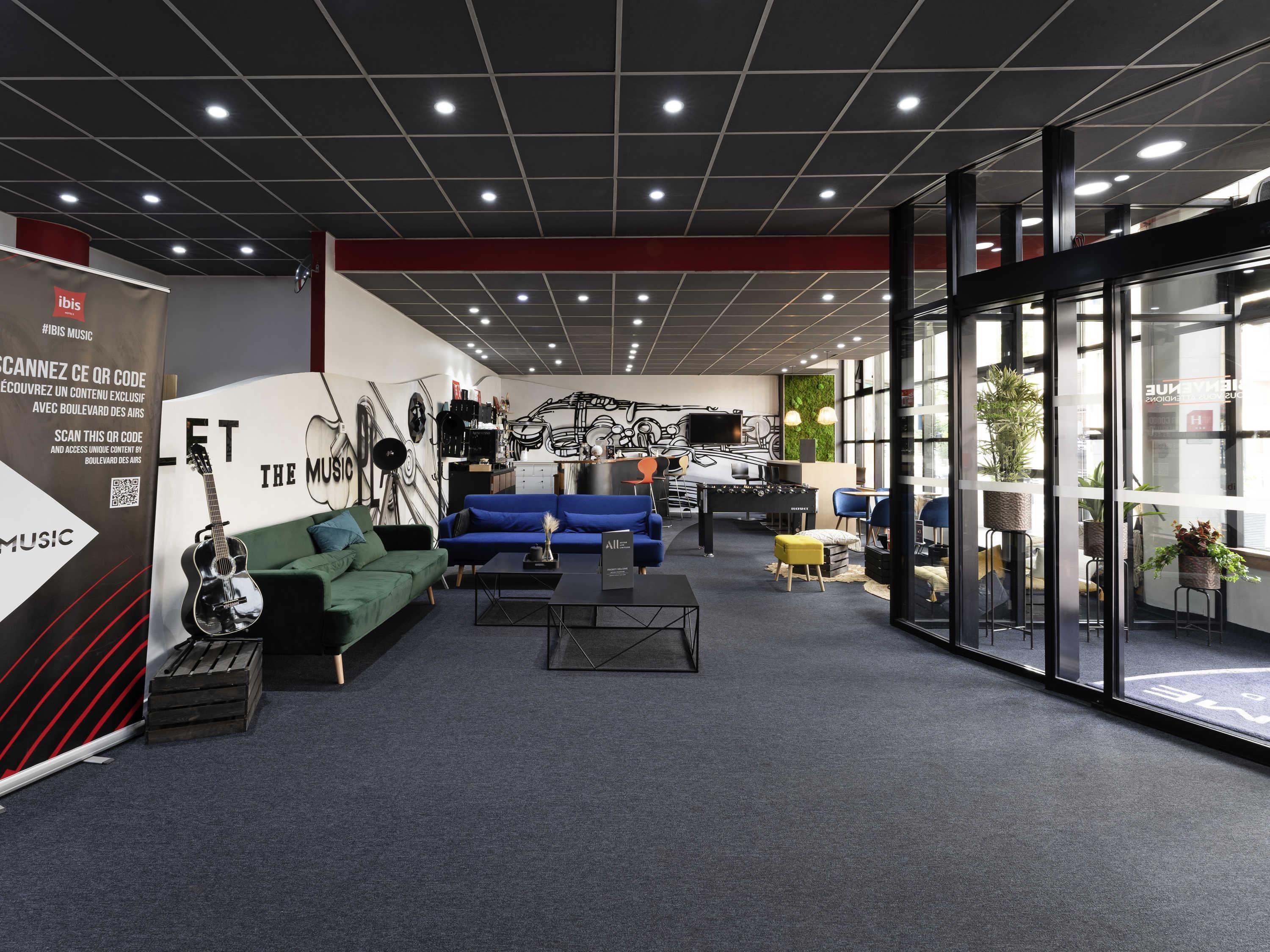 Varios ibis Paris Pantin Eglise